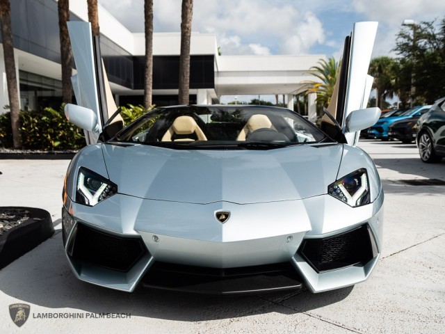 Lamborghini Aventador