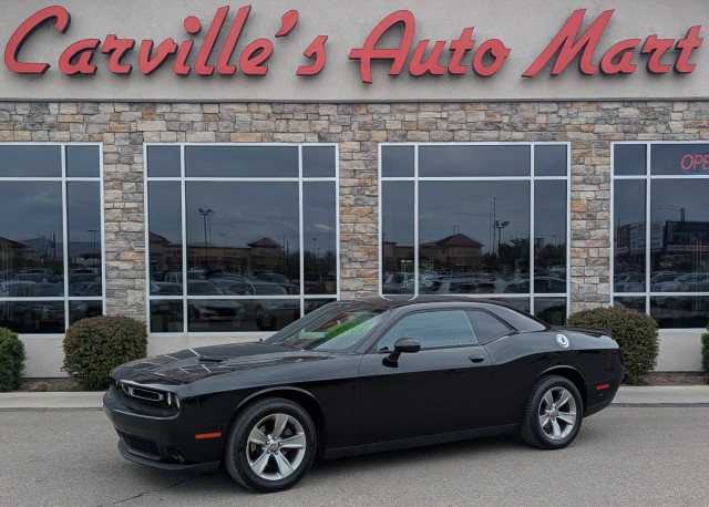 2018 Dodge Challenger SXT RWD Negro (Pitch Black Clearcoat) Coupé Tracción trasera Automática