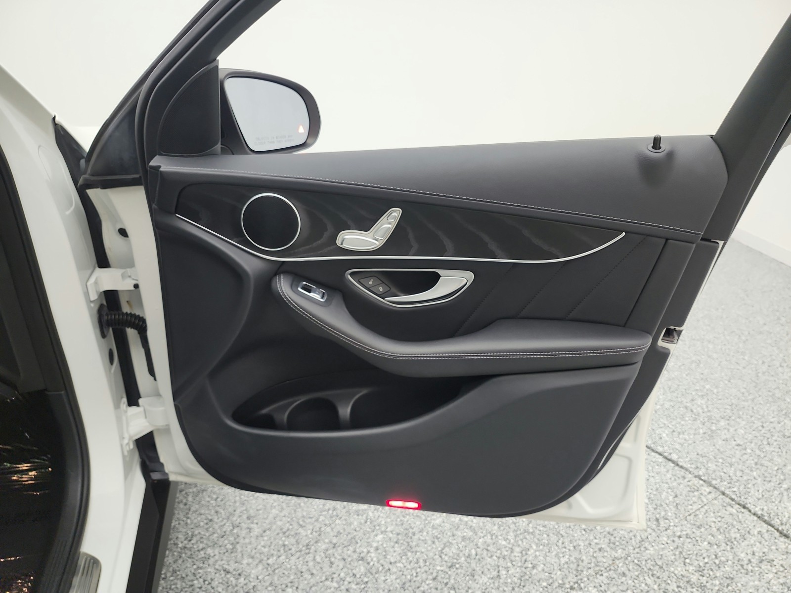 Used 2018 Polar White Mercedes-Benz GLC 300 4MATIC® Coupe image 32