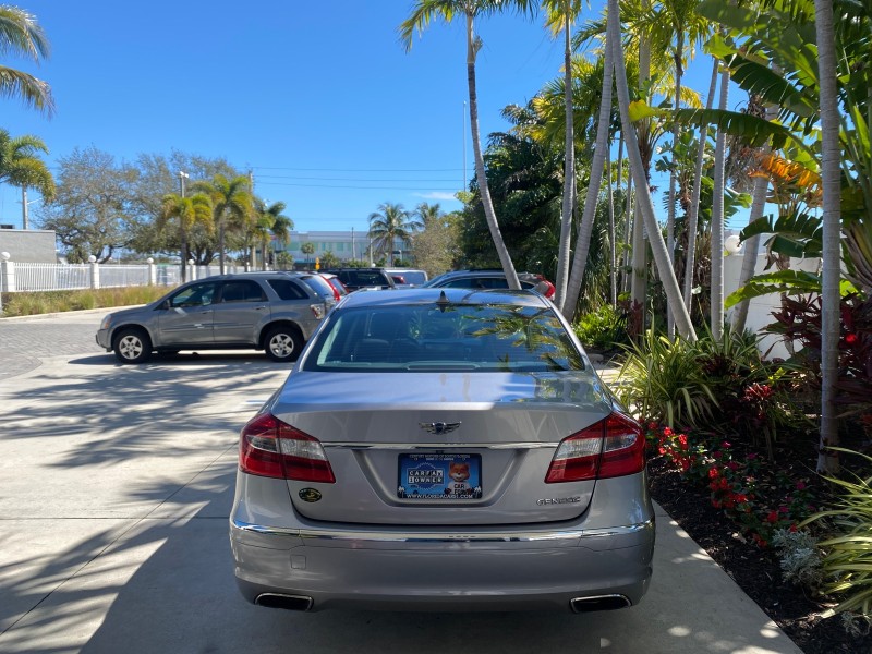 2012 Hyundai Genesis 3.8L SUNROOF PREM PKG in , 