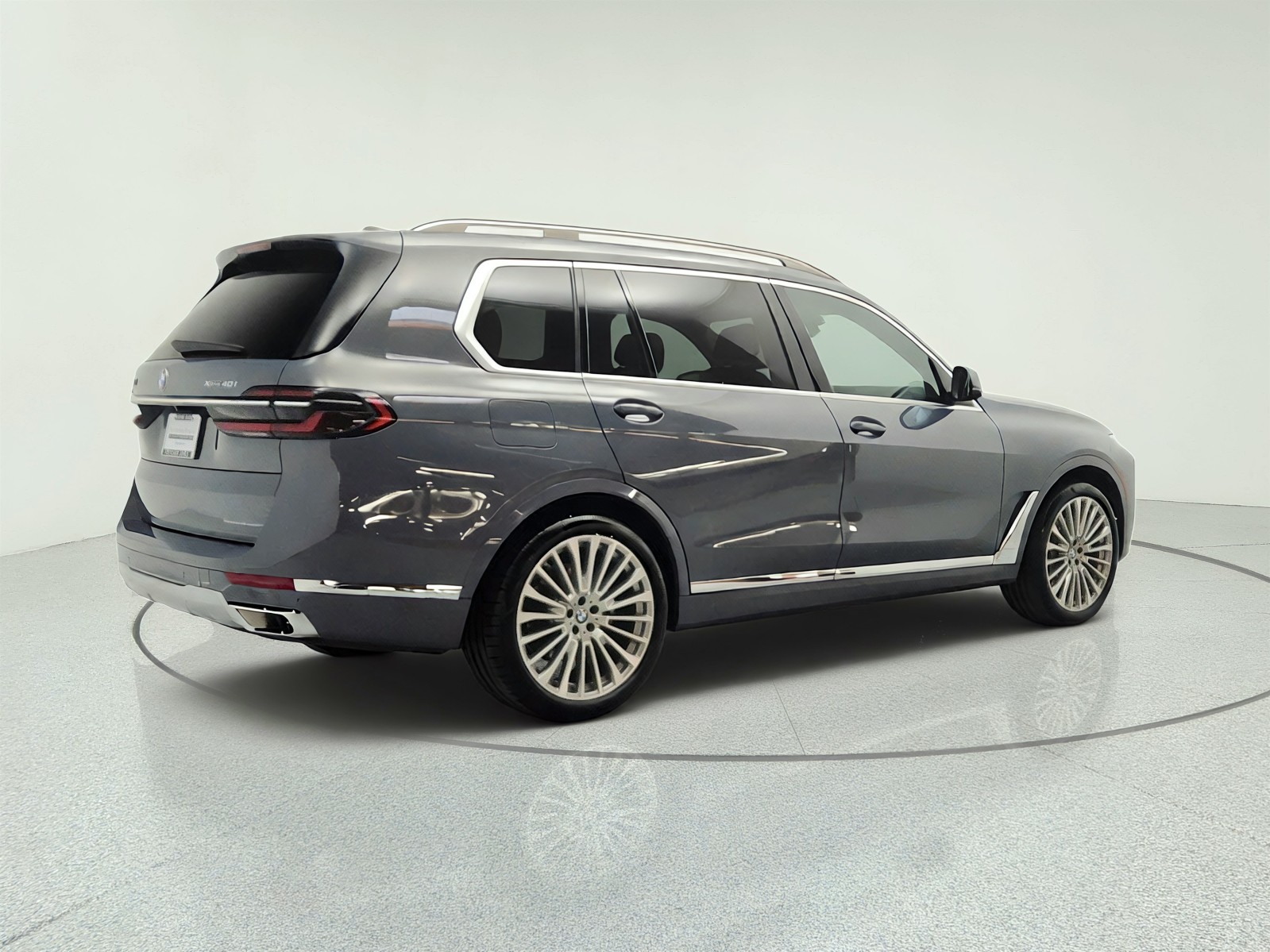 Used 2024 Sparkling Copper Metallic BMW xDrive40i Sports Activity Vehicle image 5