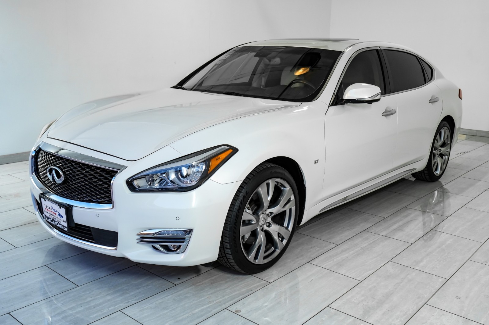 2015 INFINITI Q70L TECHNOLOGY PKG DELUX TOURING PKG PREMIUM PKG BLIND 4