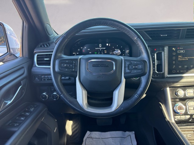 2022 GMC Yukon Denali 12