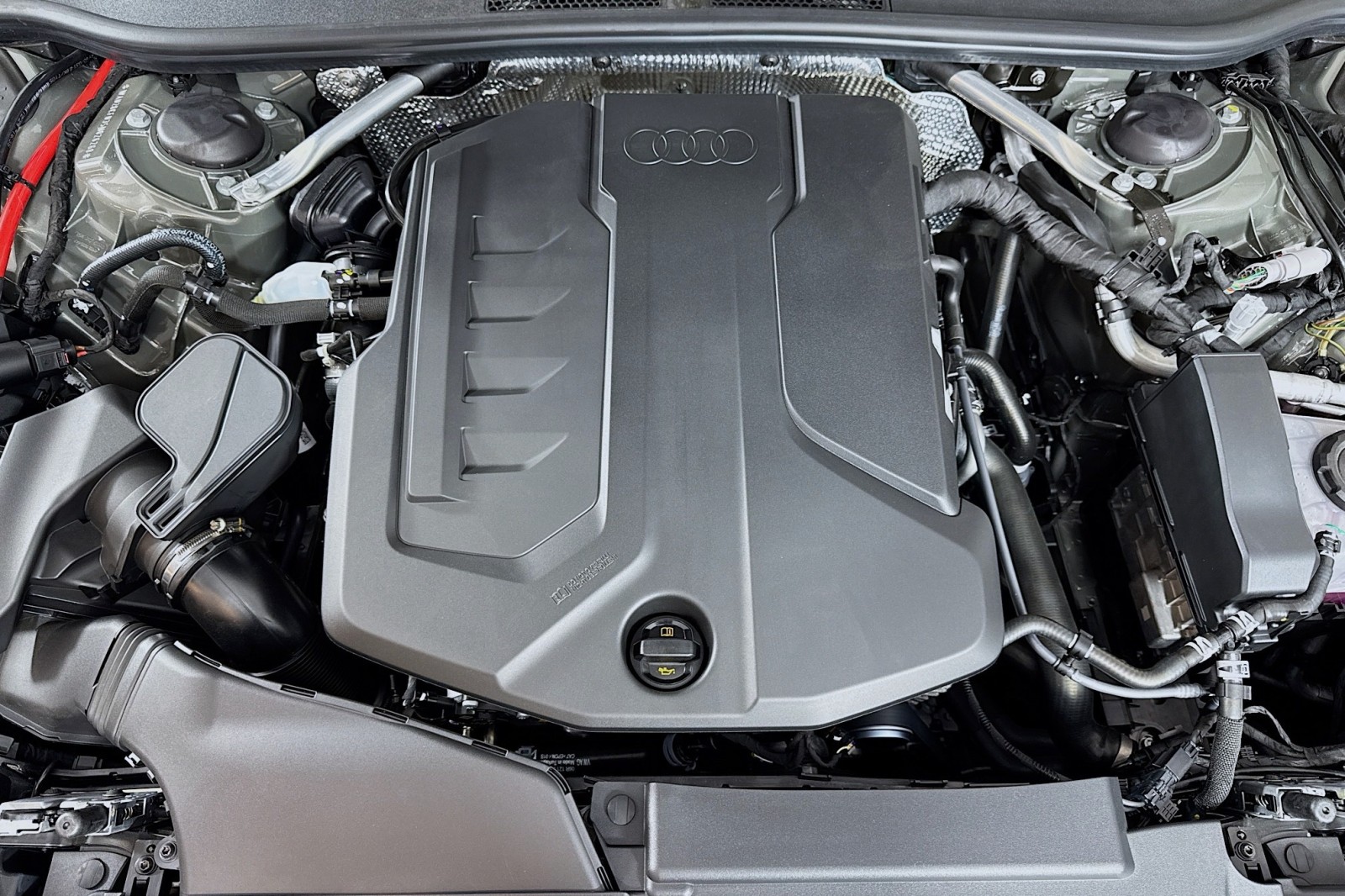 New 2025 Chronos Gray Metallic Audi Premium Plus 2.0 TFSI quattro image 9