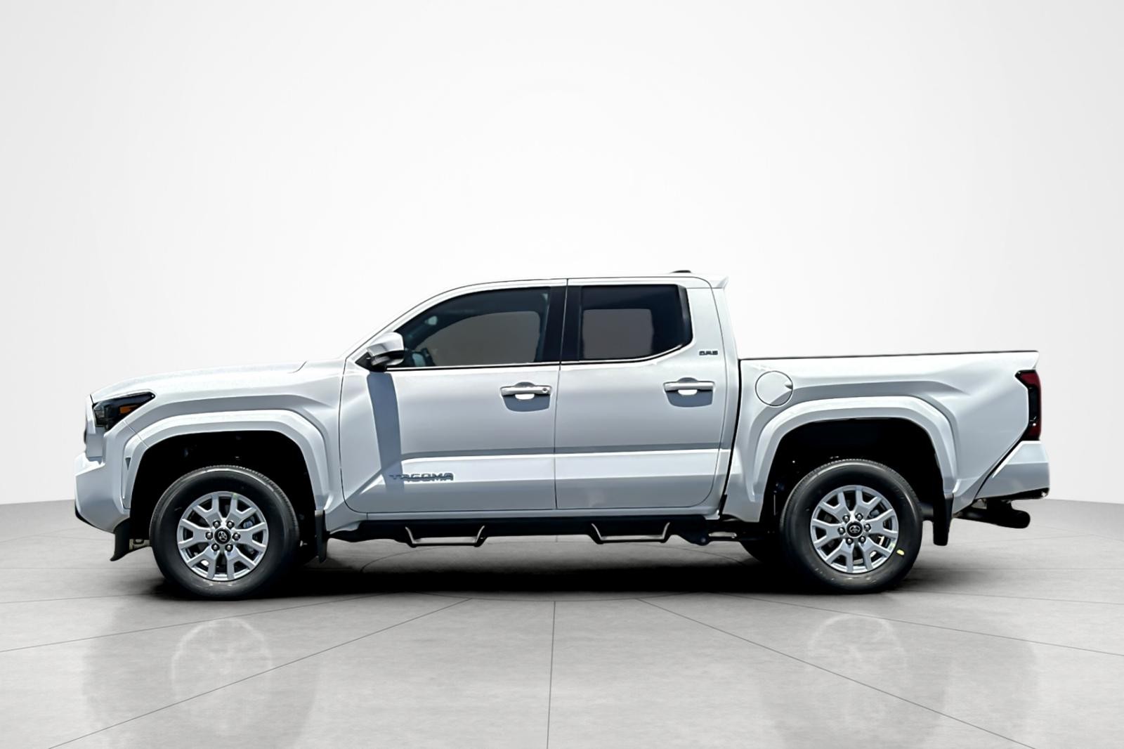 New 2026 Ice Cap Toyota SR5 image 2