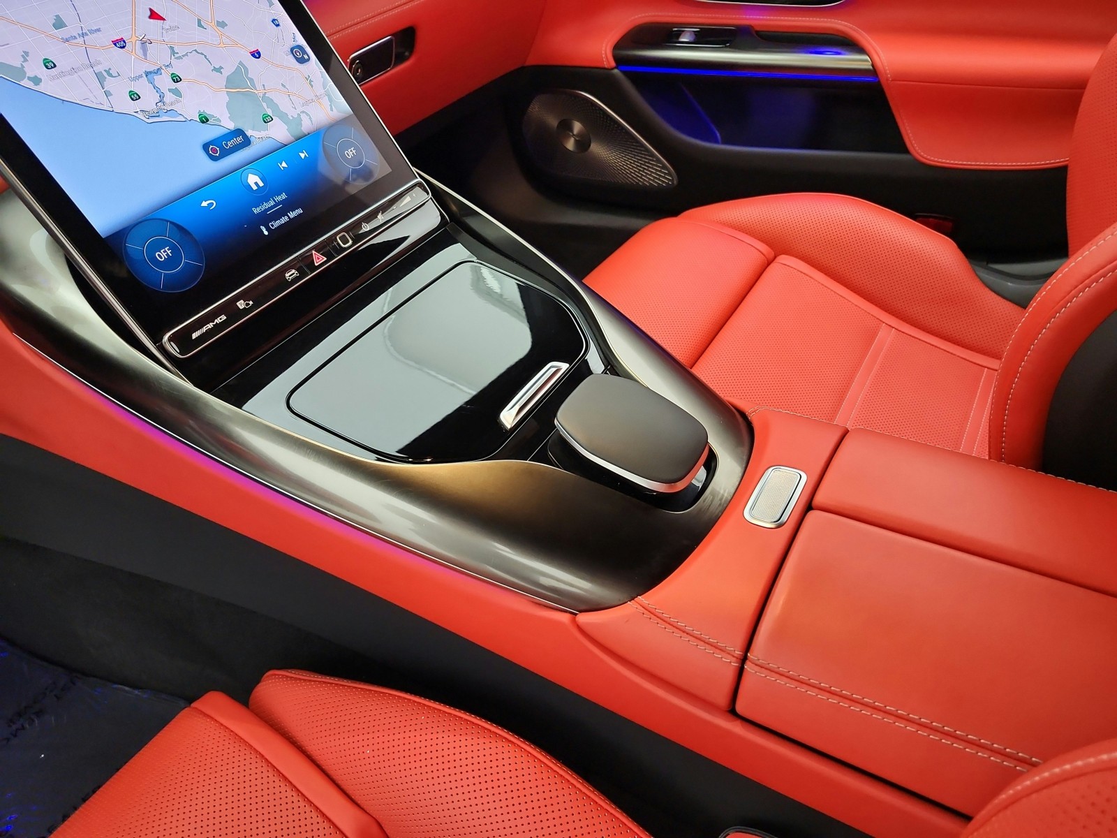 Certified Used 2025 MANUFAKTUR Moonlight White Metallic Mercedes-Benz AMG® GT 55 Coupe image 11