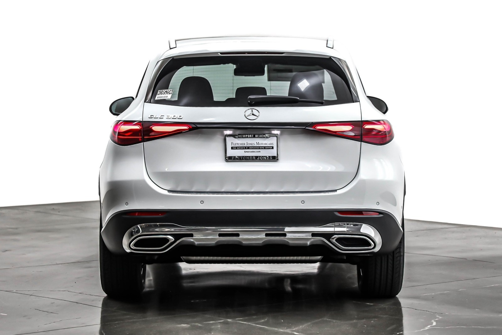 New 2026 Polar White Mercedes-Benz GLC 300 image 3