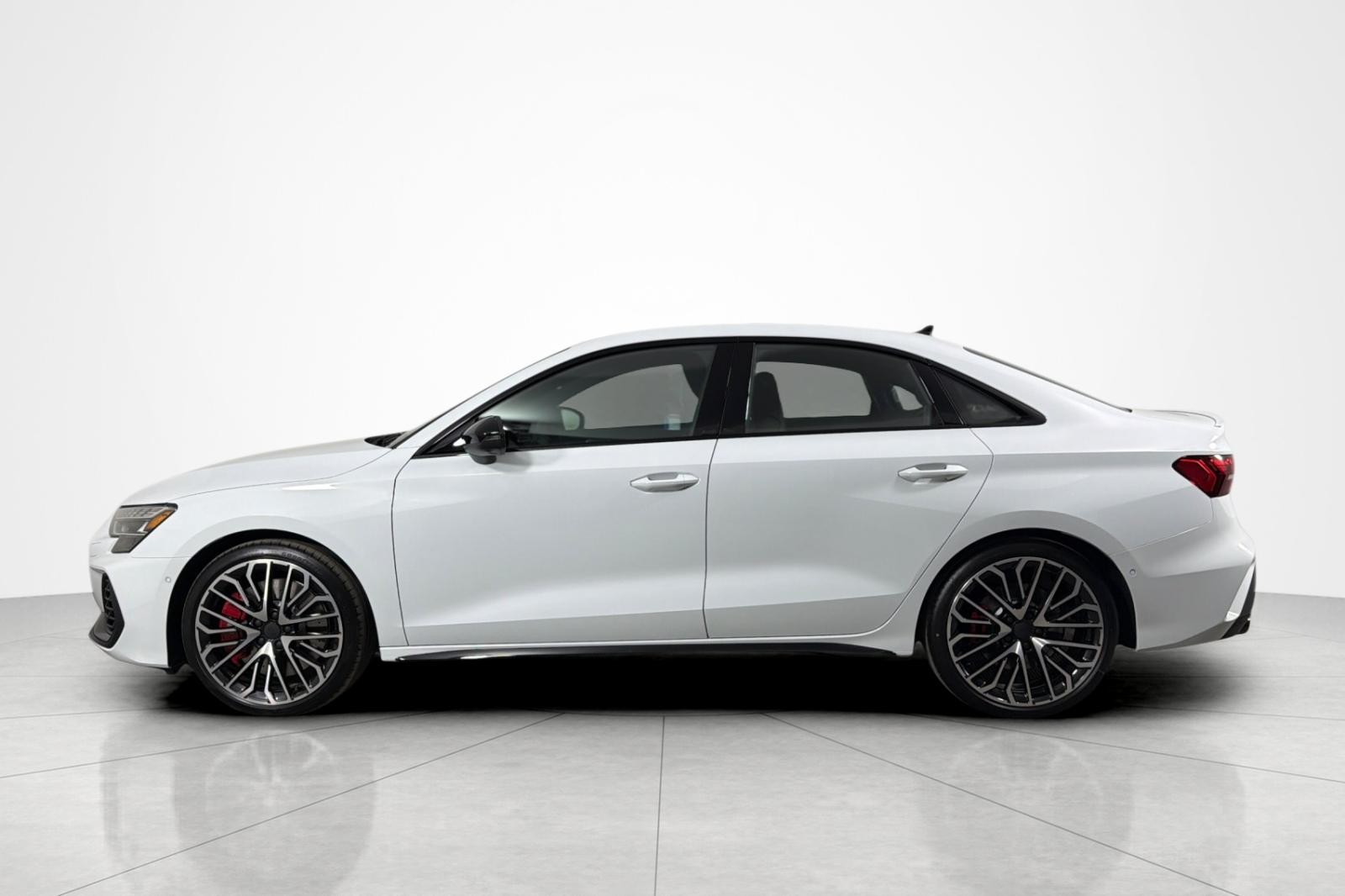 New 2026 Glacier White Metallic Audi quattro image 3