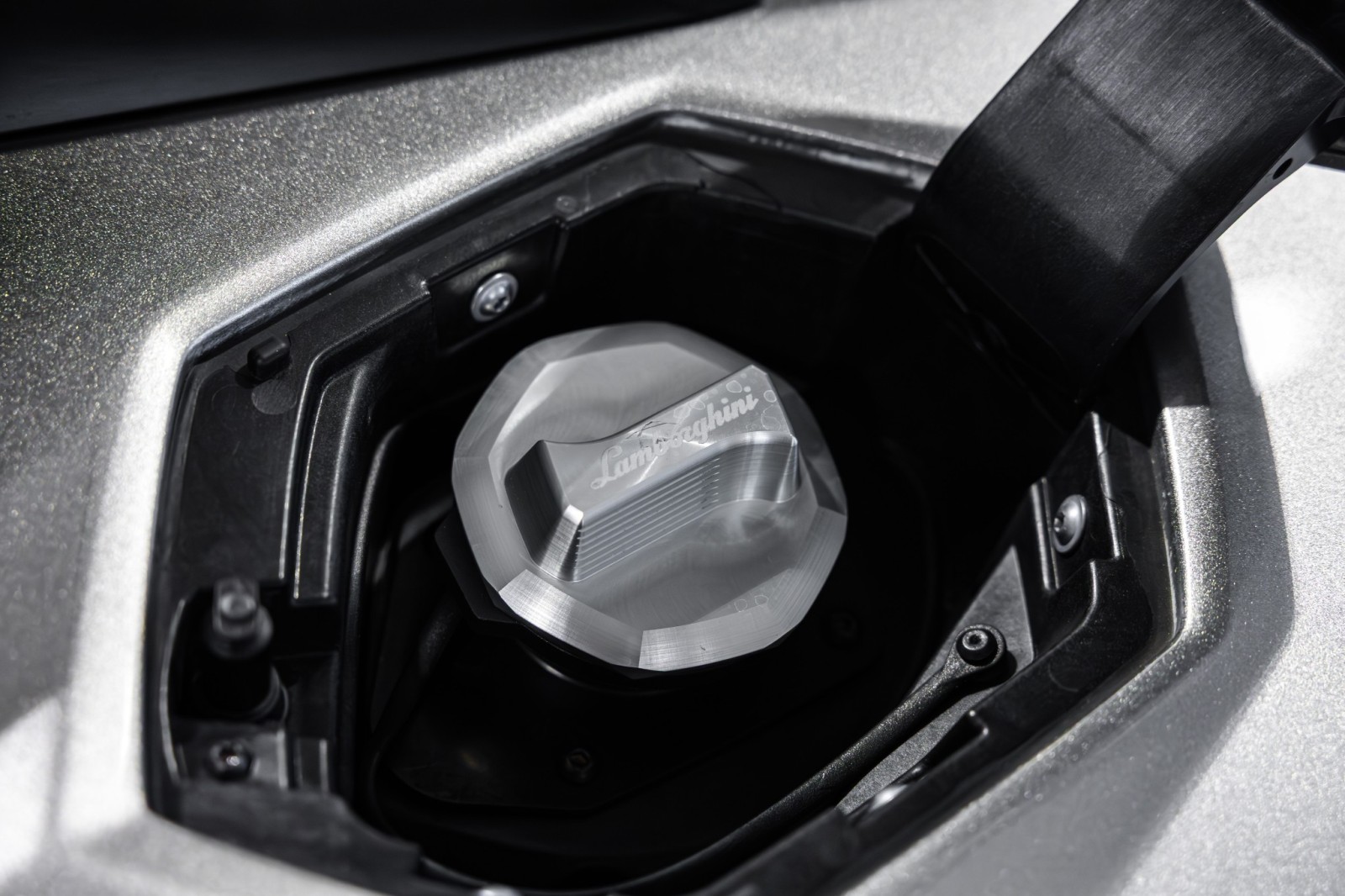Used Car 2014 Lamborghini Aventador  Roadster - Grigio Antares Metallic - Transparent Engine Bonnet - Sensonum Sound System For Sale Under $440,000 In Boerne, Texas