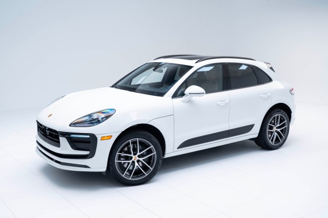 2025  Macan  in , 