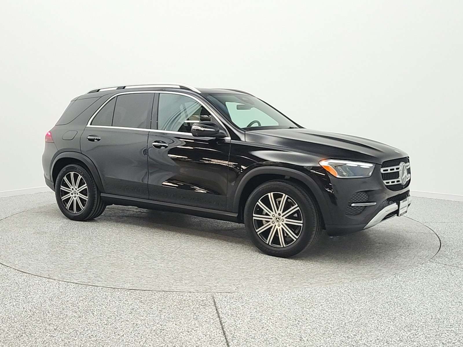 Certified Used 2026 Obsidian Black Metallic Mercedes-Benz GLE 350 4MATIC® SUV image 4