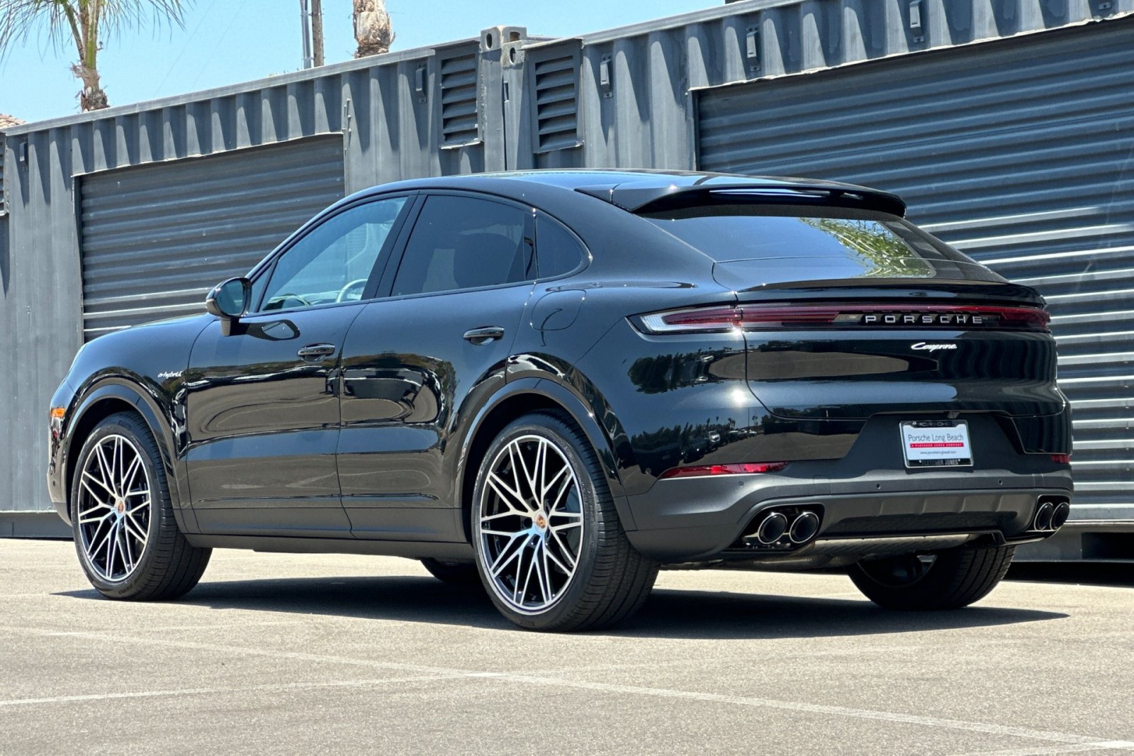 New 2026 Chromite Black Metallic Porsche E-Hybrid image 3