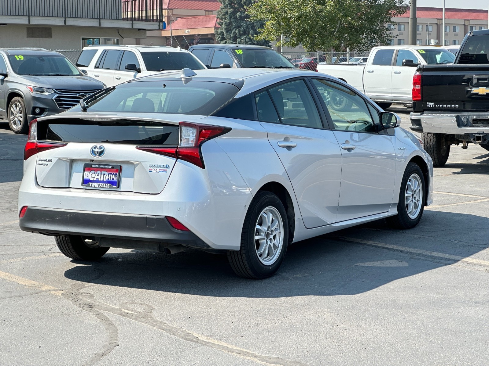 2022 Toyota Prius LE 7