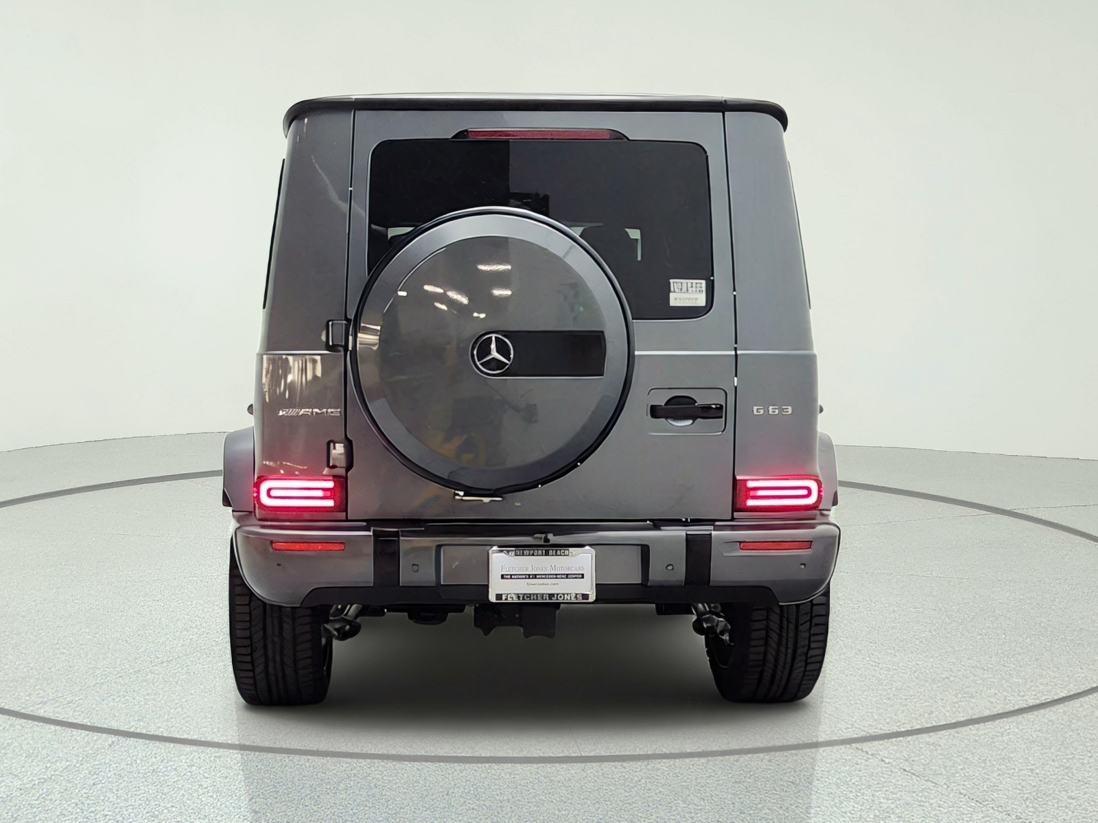 New 2027 Selenite Grey Metallic Mercedes-Benz AMG® G 63 SUV image 6