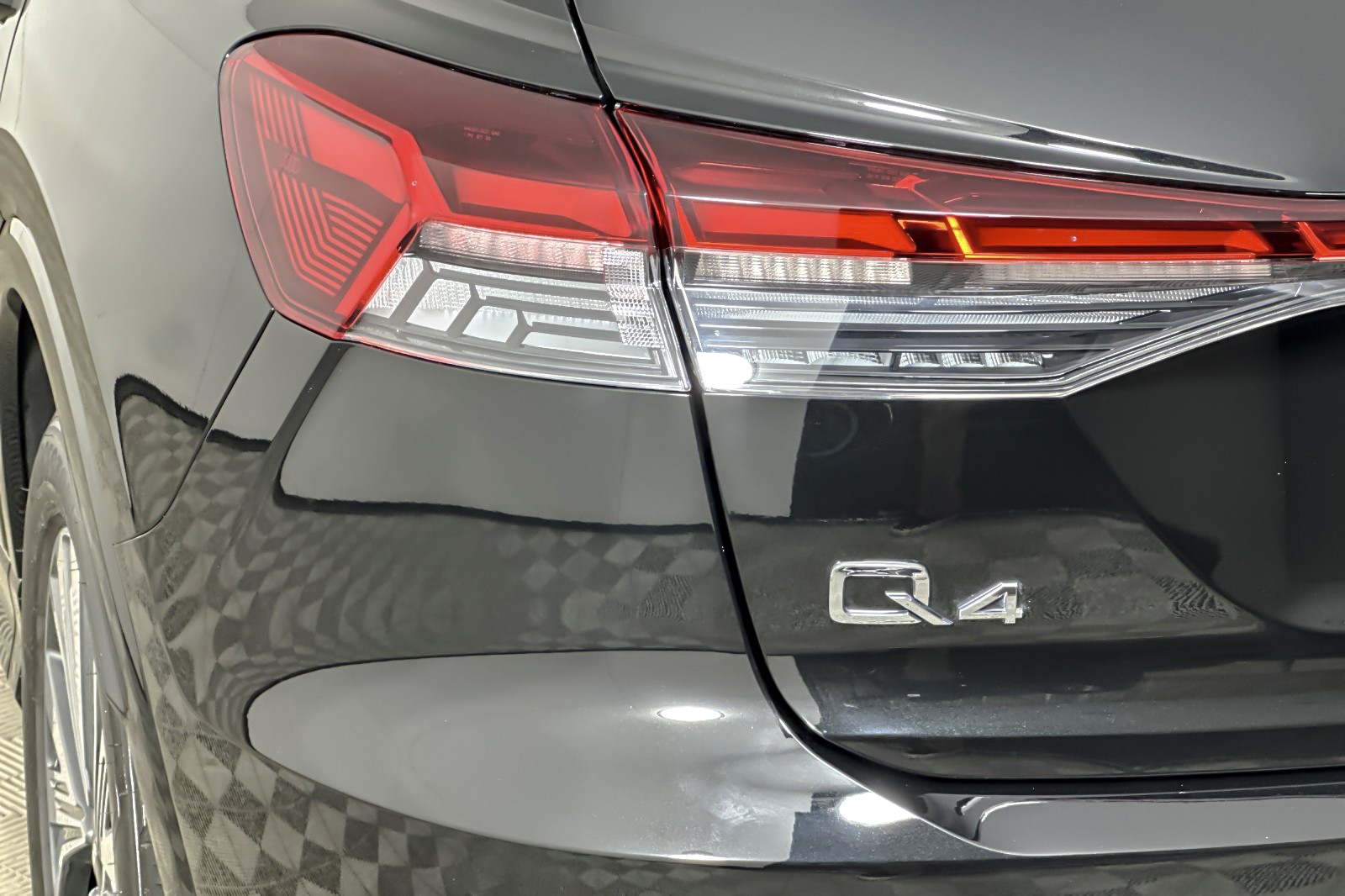 Used 2023 Mythos Black Metallic Audi Premium Plus 40 RWD image 27