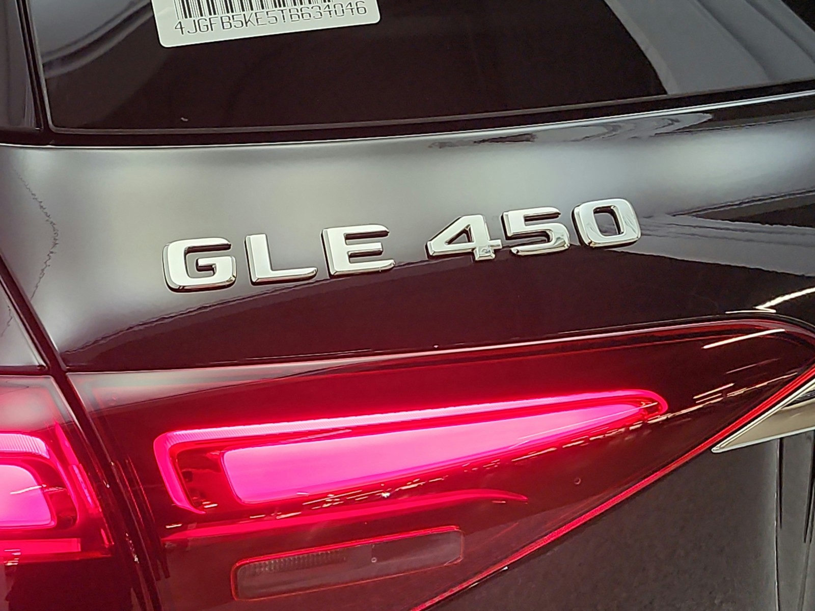 New 2026 Obsidian Black Metallic Mercedes-Benz GLE 450 4MATIC® SUV image 15