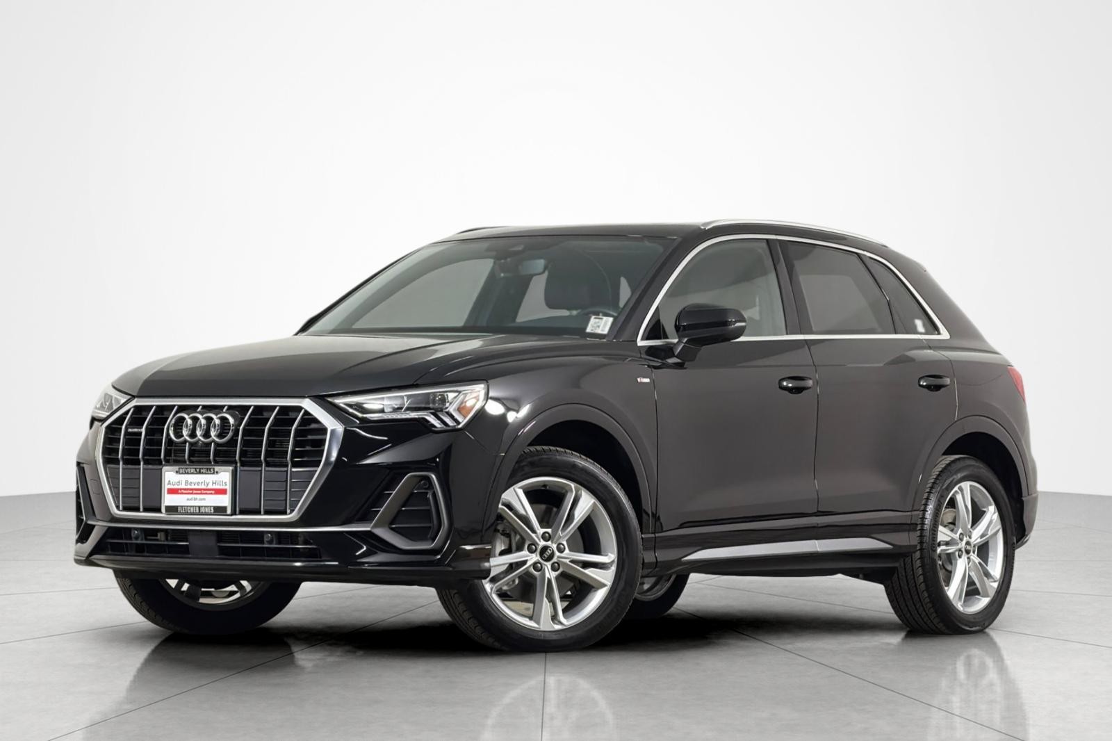 2024 Audi Q3 2024 Audi Q3 S line Premium Plus 45 TFSI quattro Sport Utility