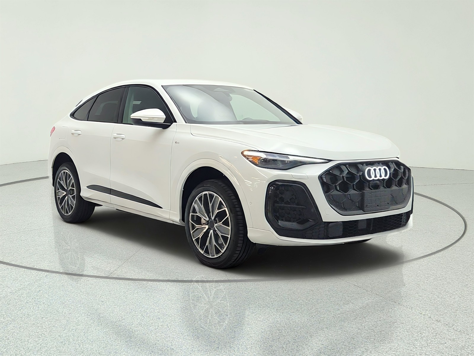 New 2026 Glacier White Metallic Audi Premium Plus 2.0 TFSI quattro image 3