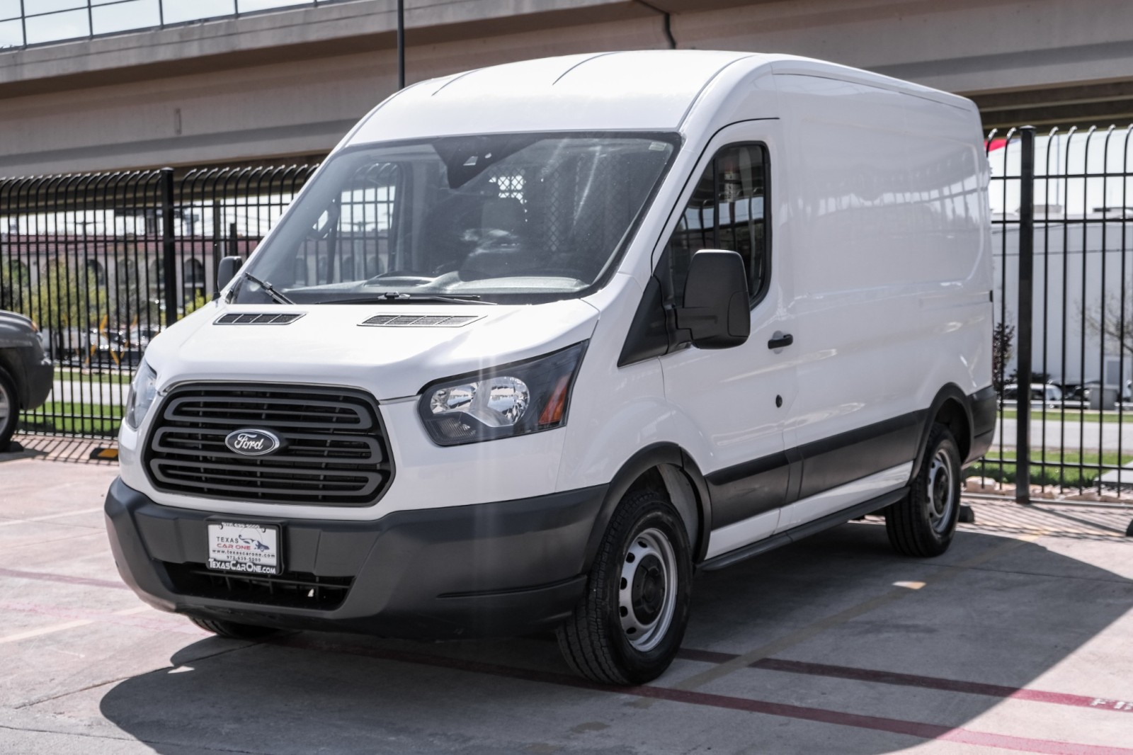 2018 Ford Transit 150 CARGO VAN MEDIUM ROOF AUTOMATIC VINYL SEATS RE 4