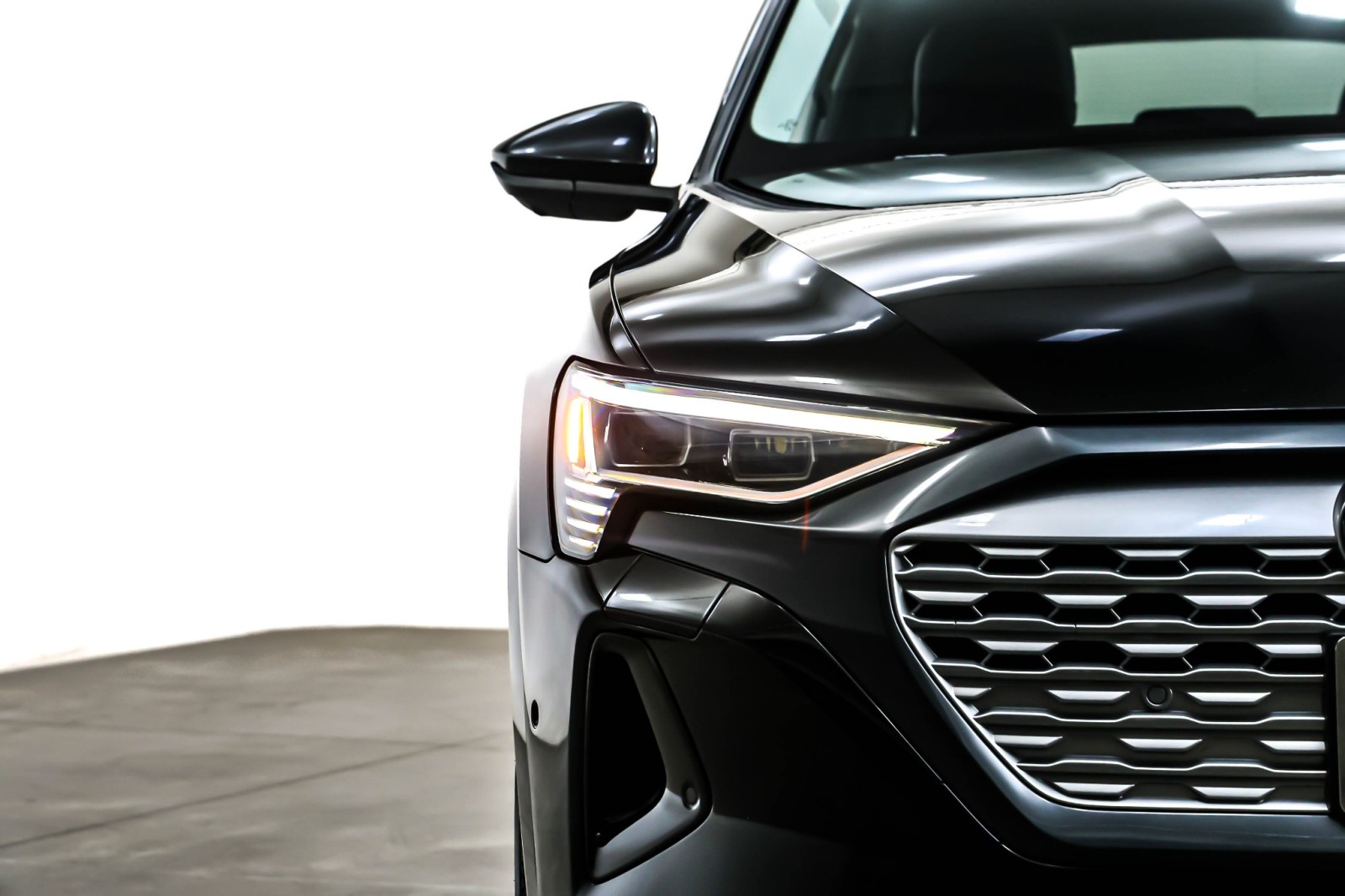 Used 2024 Mythos Black Metallic Audi Premium Plus quattro image 14