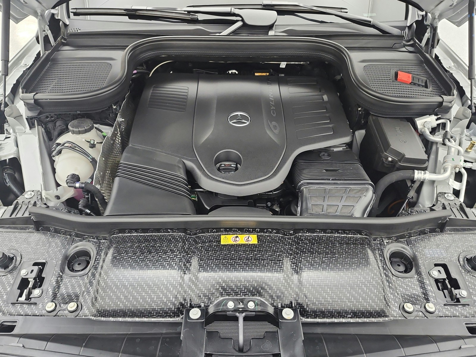 New 2026 MANUFAKTUR Alpine Grey Mercedes-Benz GLE 450 4MATIC® SUV image 12