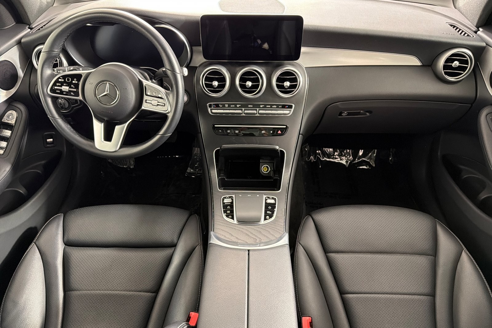 Used 2022 Black Mercedes-Benz GLC 300 SUV image 12