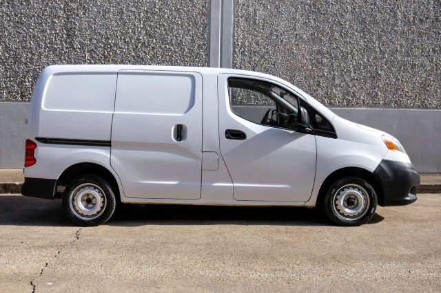 2017 Nissan NV200 Compact Cargo S 9