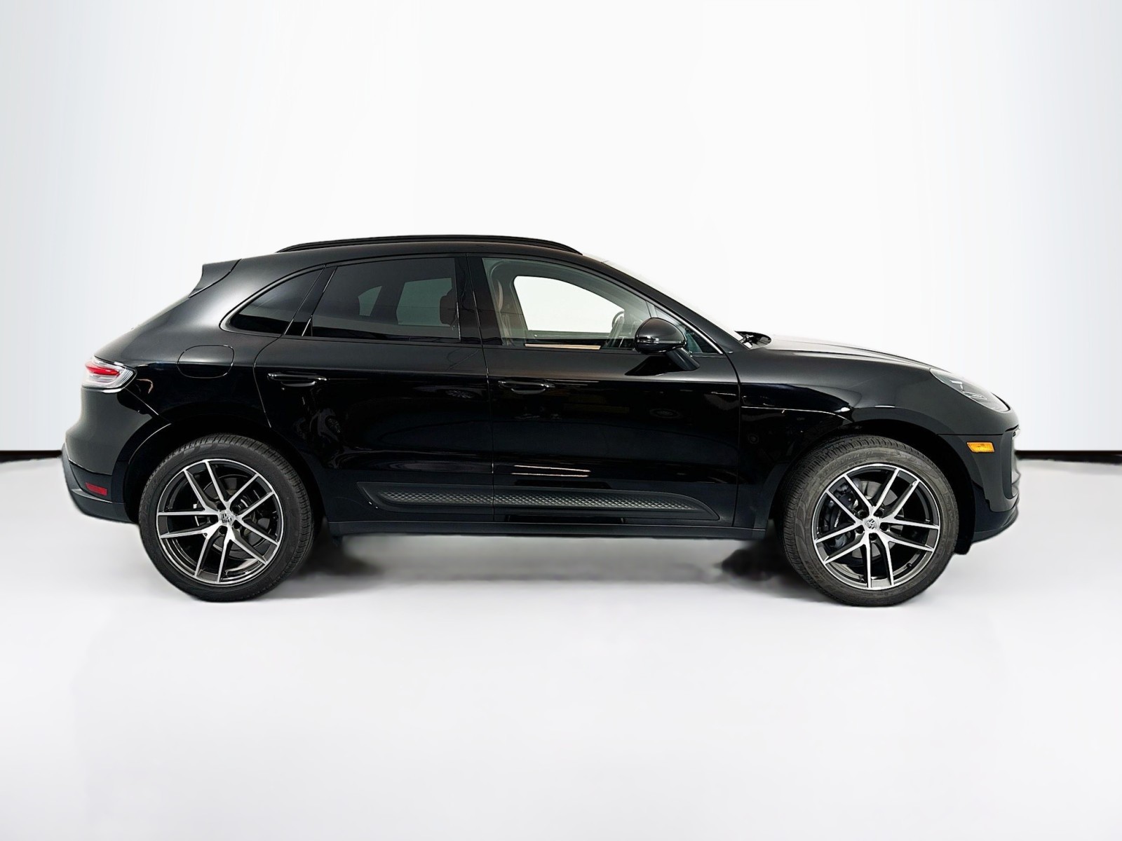 2024 Porsche Macan  4