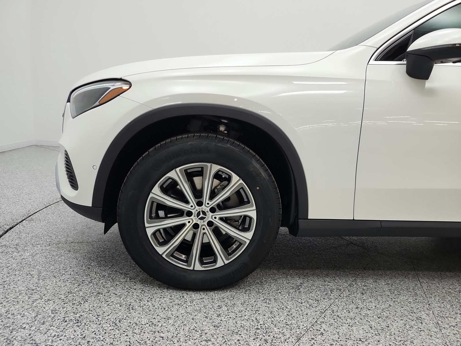 New 2027 Polar White Mercedes-Benz GLC 300 SUV image 15