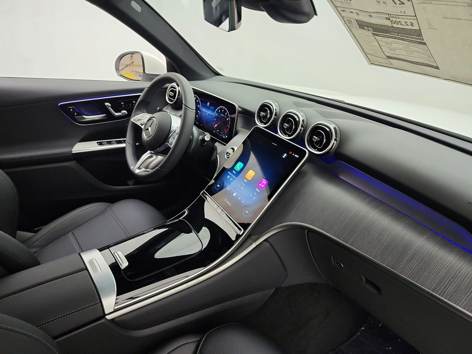New 2027 Polar White Mercedes-Benz GLC 300 SUV image 13