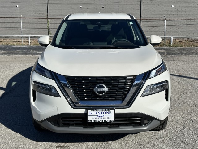 2023 Nissan Rogue SV 8