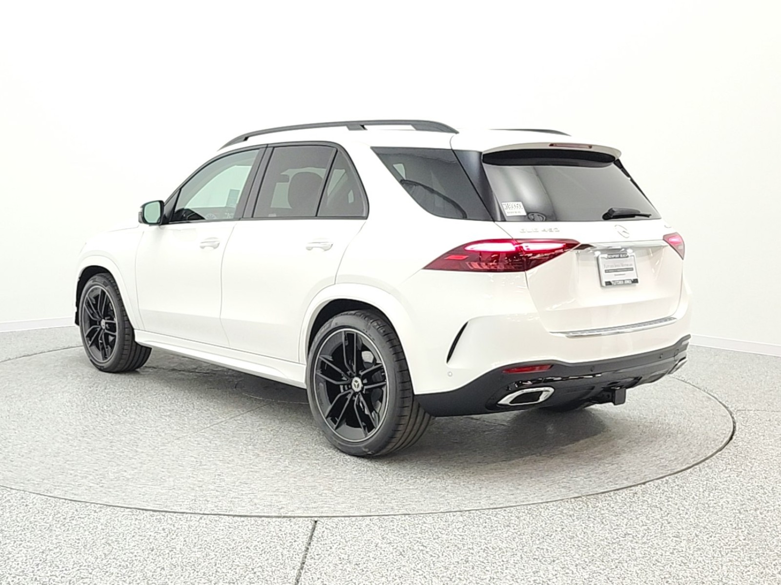 New 2026 Polar White Mercedes-Benz GLE 450 image 7