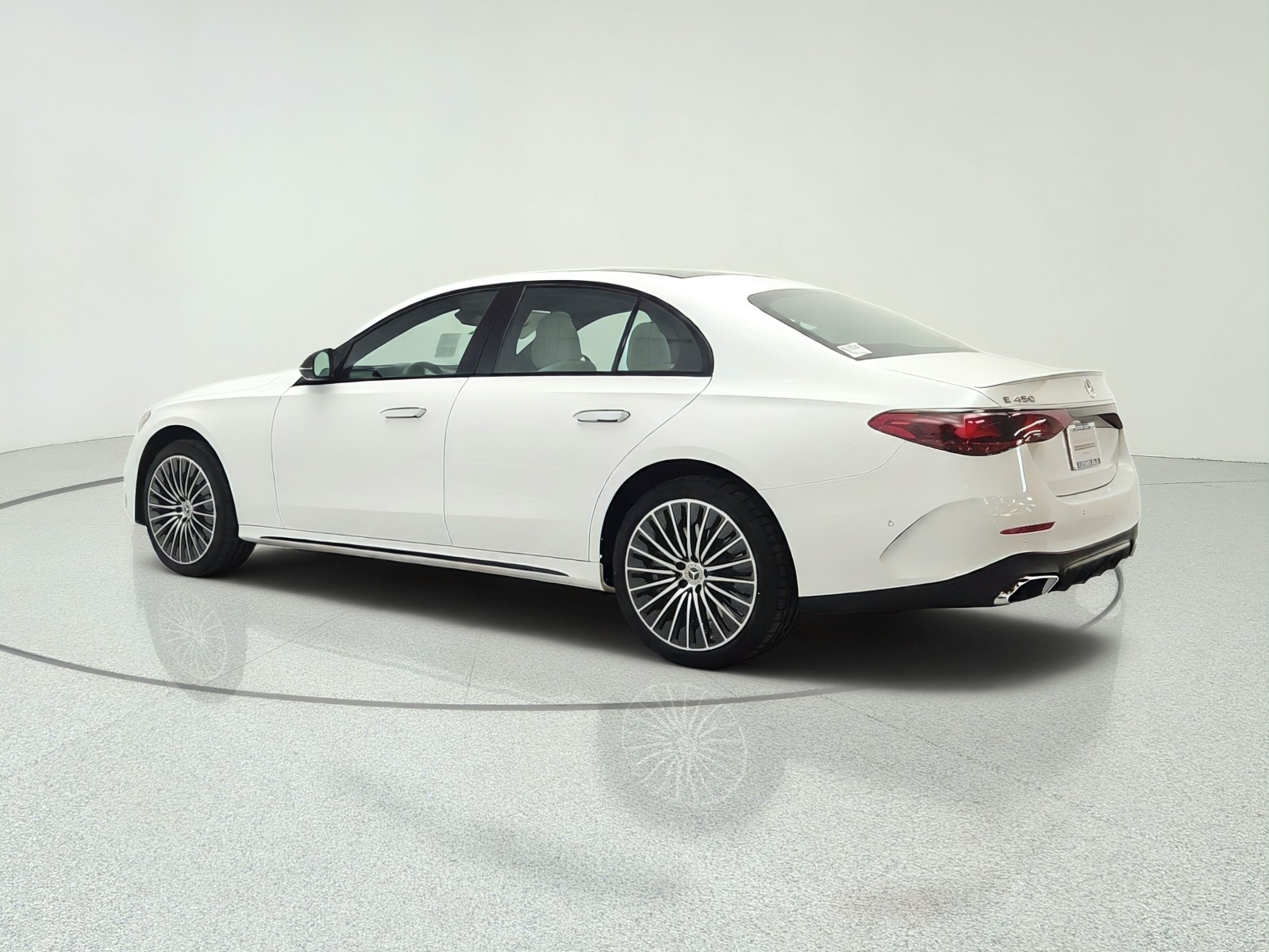 New 2027 MANUFAKTUR Moonlight White Metallic Mercedes-Benz E 450 4MATIC® Sedan image 7