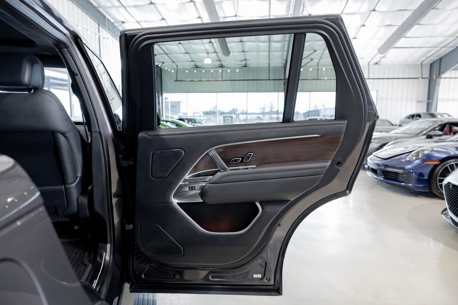 Used Car 2023 Land Rover Range Rover  Autobiography For Sale Under $130,000 In Boerne, Texas