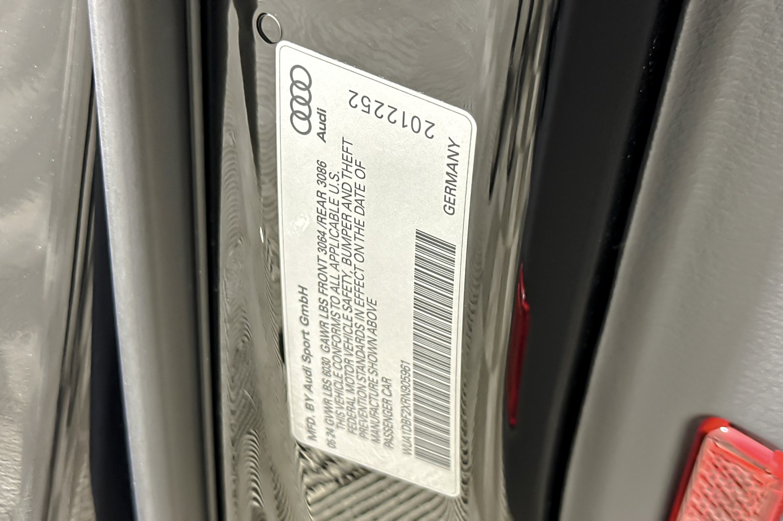 Used 2024 Mythos Black Metallic Audi performance 4.0 TFSI quattro image 27