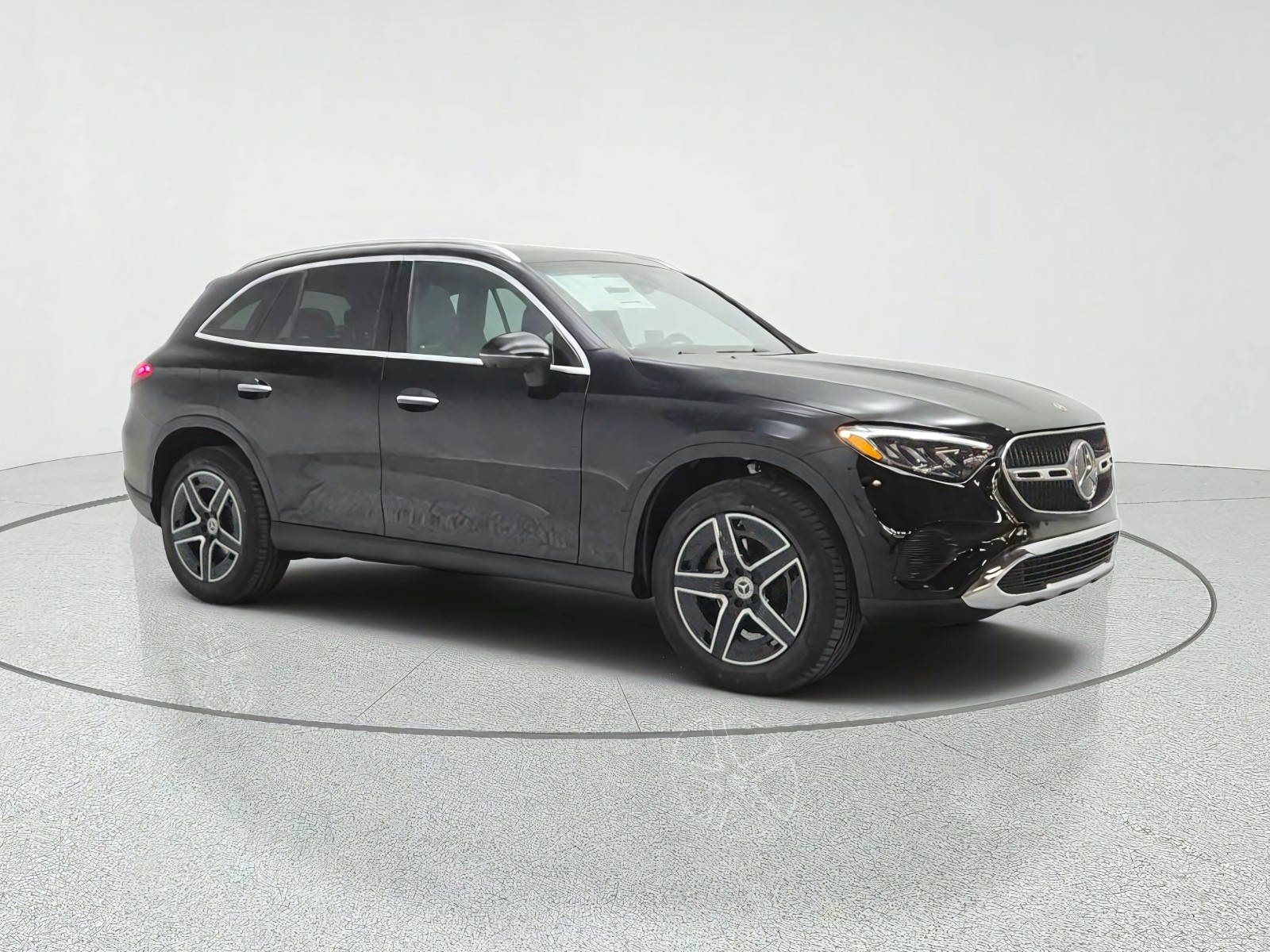 New 2027 Black Mercedes-Benz GLC 300 SUV image 3