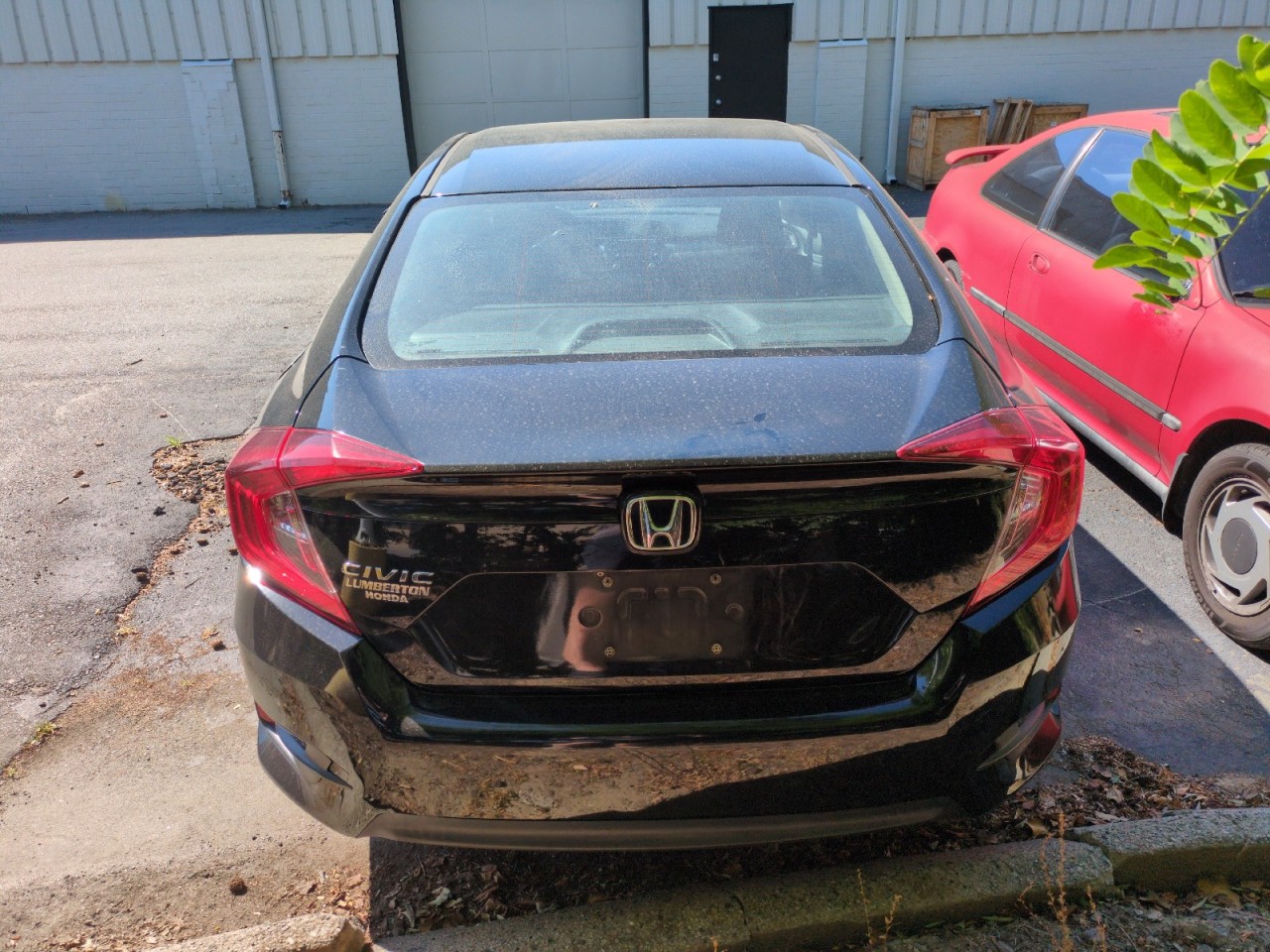 View vehicle photo 4
