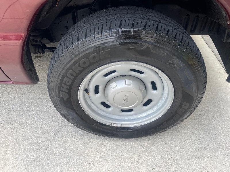 2006 Ford Econoline Wagon XLT 8 PASS LOW MILES 56328 in ,