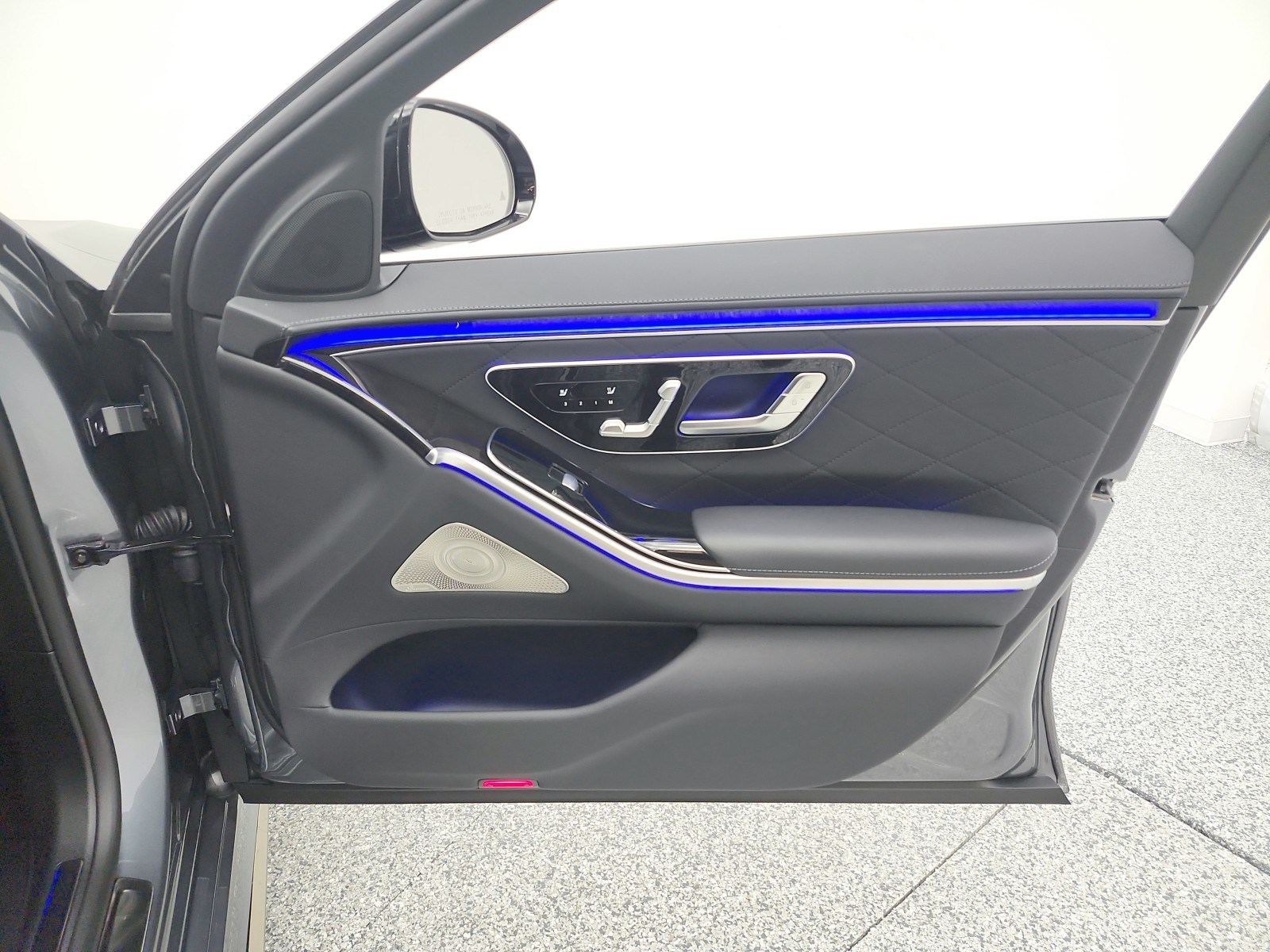 Certified Used 2025 Selenite Grey Metallic Mercedes-Benz S 580 4MATIC® Sedan image 22