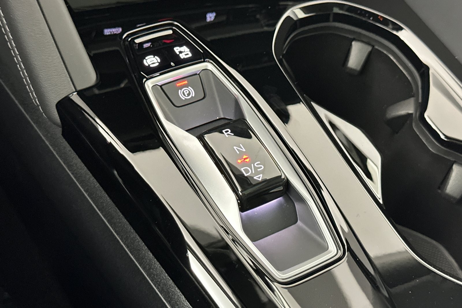 New 2025 Mythos Black Metallic Audi Premium Plus 2.0 TFSI quattro image 21