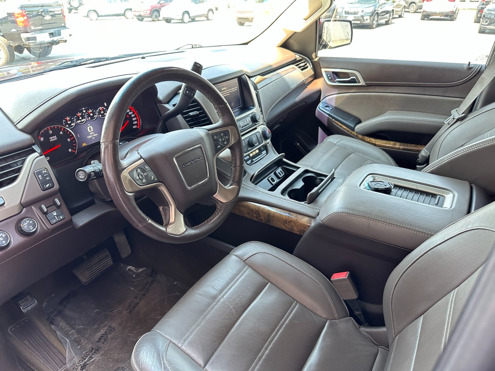 2016 GMC Yukon XL Denali 17