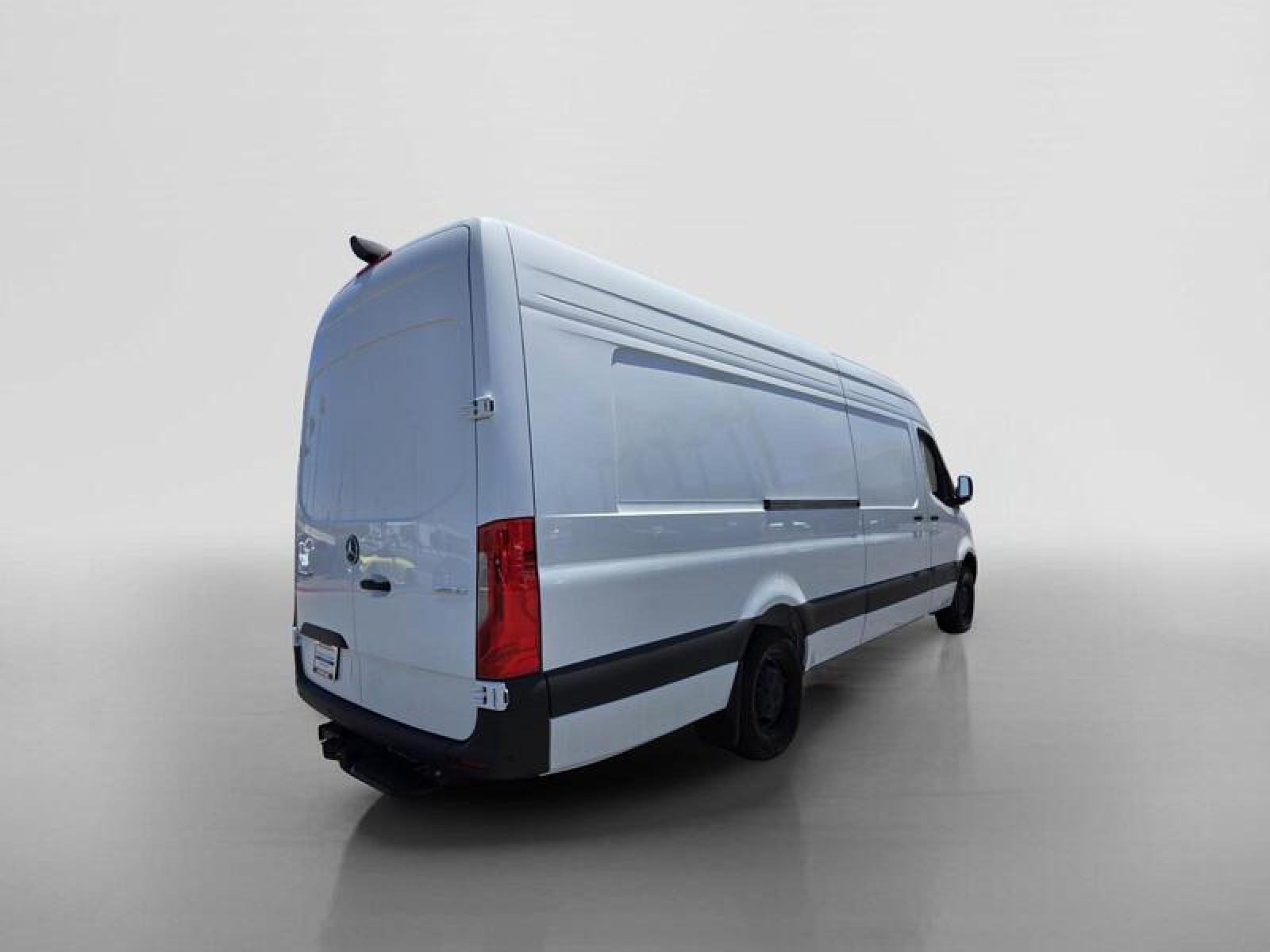 New 2026 ARCTIC WHITE Mercedes-Benz  image 5