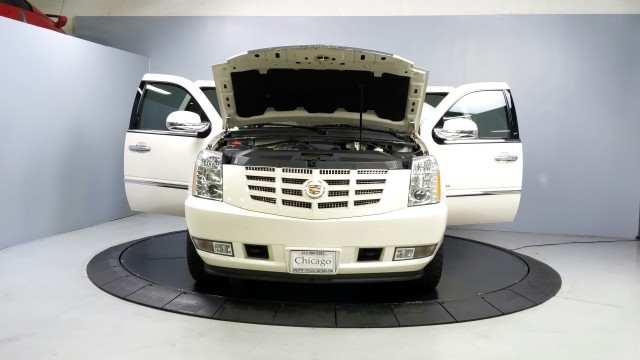 2012 Cadillac Escalade Luxury 10