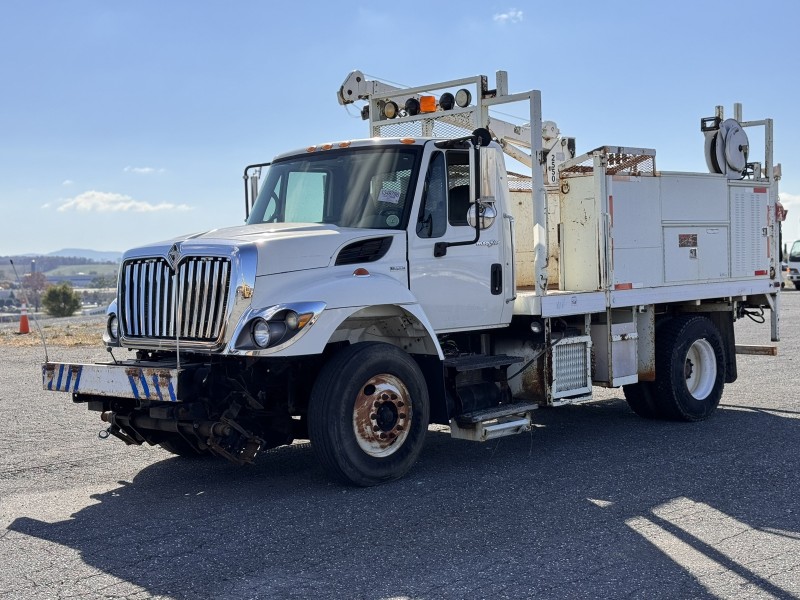 2008 International Harvester 7300 with Liftmore Crane  in , 