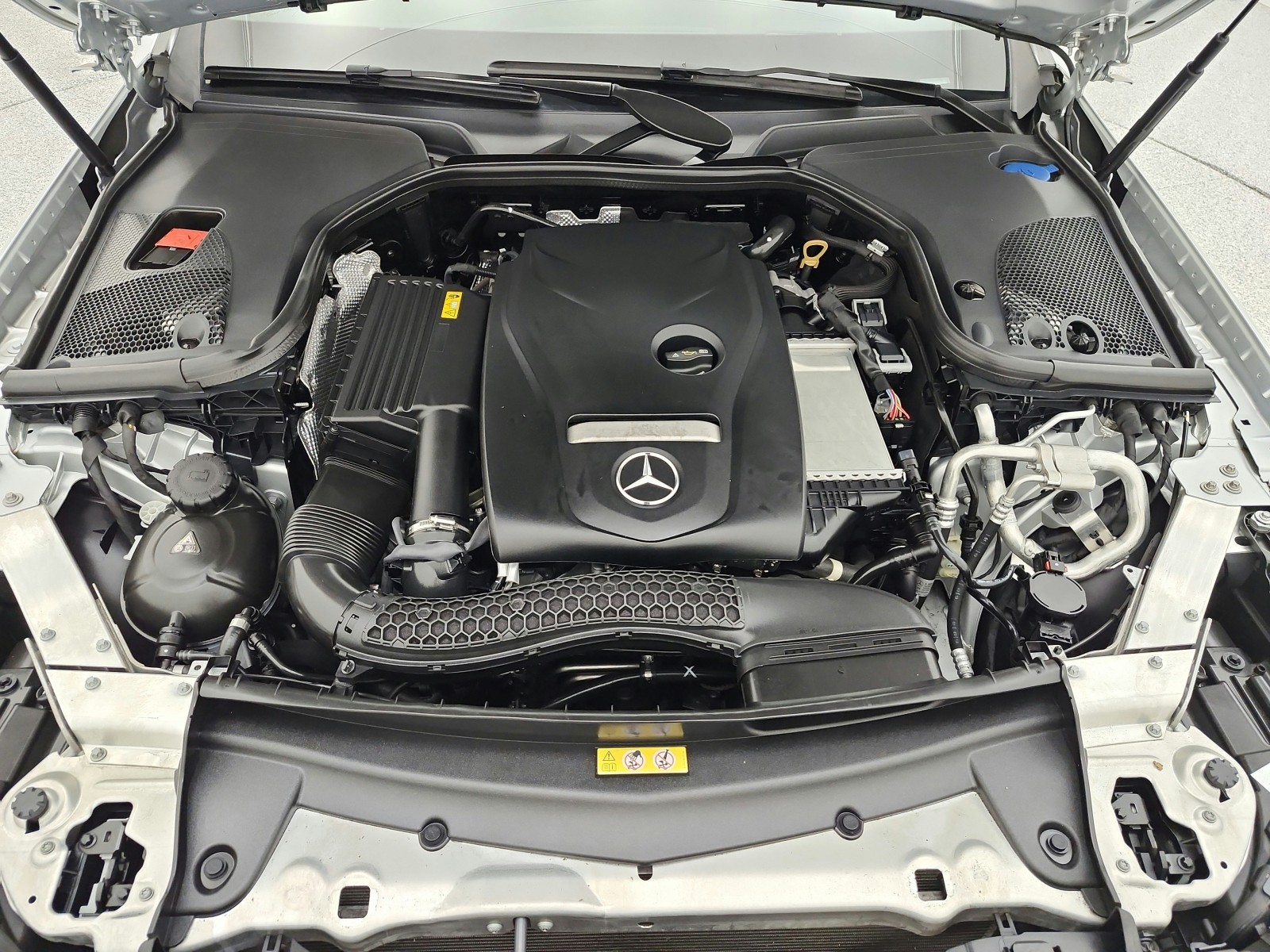 Used 2019 Iridium Silver Metallic Mercedes-Benz E 300 RWD Sedan image 18
