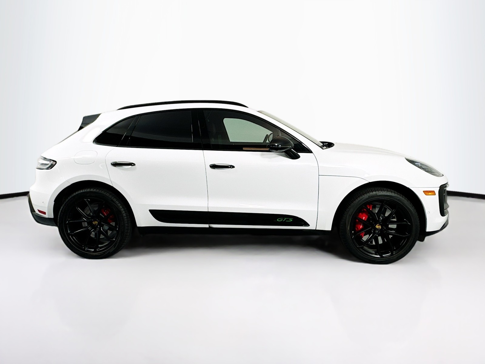 2023 Porsche Macan GTS 4