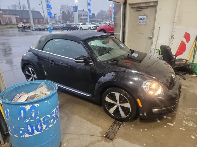 2013 Volkswagen Beetle Convertible Convertible
