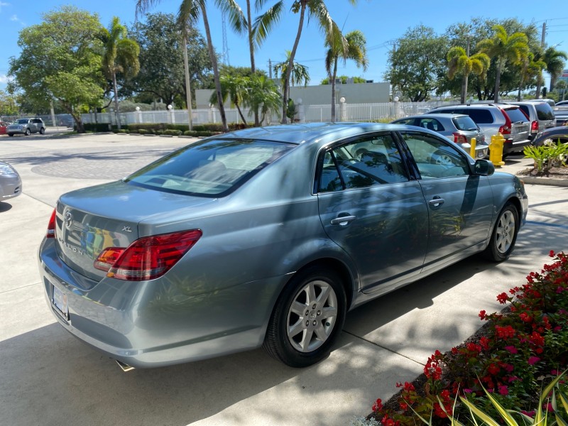 2008 Toyota Avalon XL  SUNROOF 1 OWNER LOW MILES 39,358 in , 