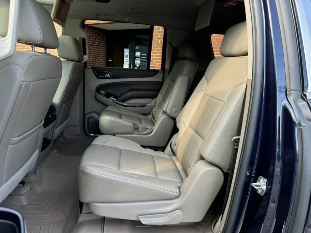 2018 Chevrolet Suburban LT 31