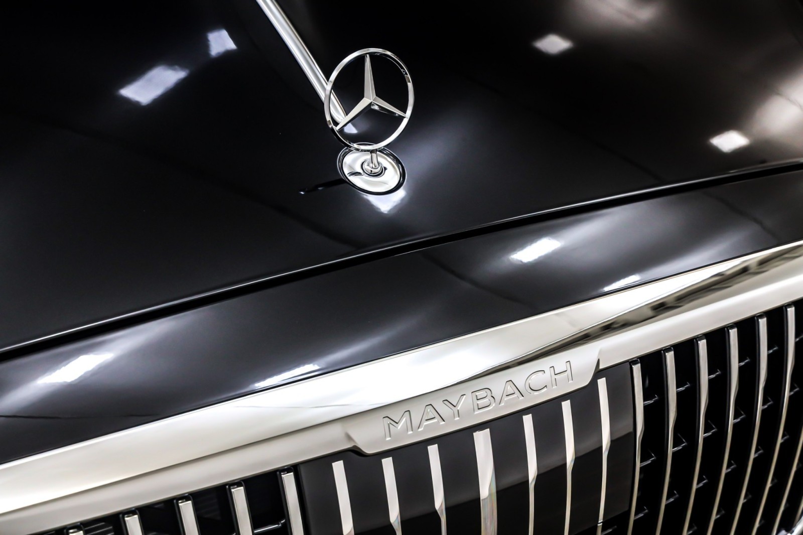 New 2026 Obsidian Black Metallic Mercedes-Benz Maybach S 680 image 13